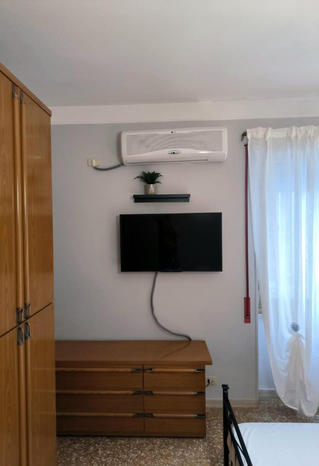 Bilocale In Via Degli Orti Variani Rom Exterior foto